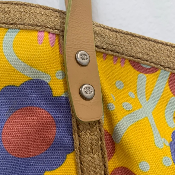Chanel Vintage Floral Canvas Tote - Picture 5 of 16